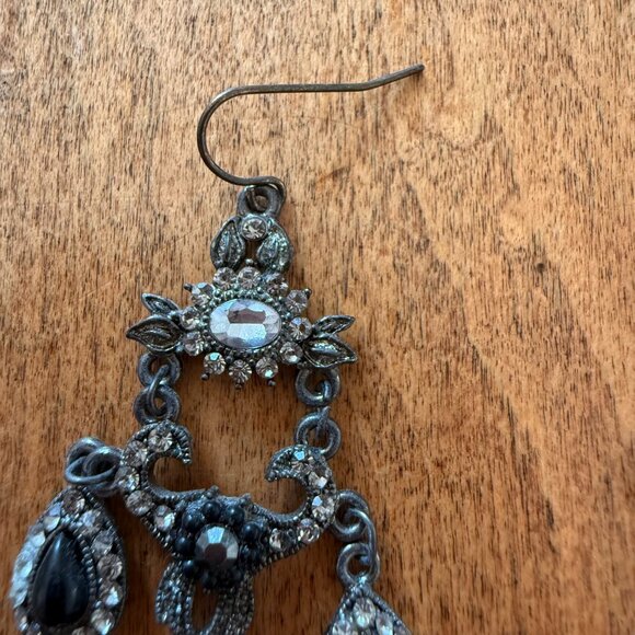 Fun Faux Rhinestone & Black Silver-Tone Dangly Floral Teardrop Earrings - Picture 5 of 8